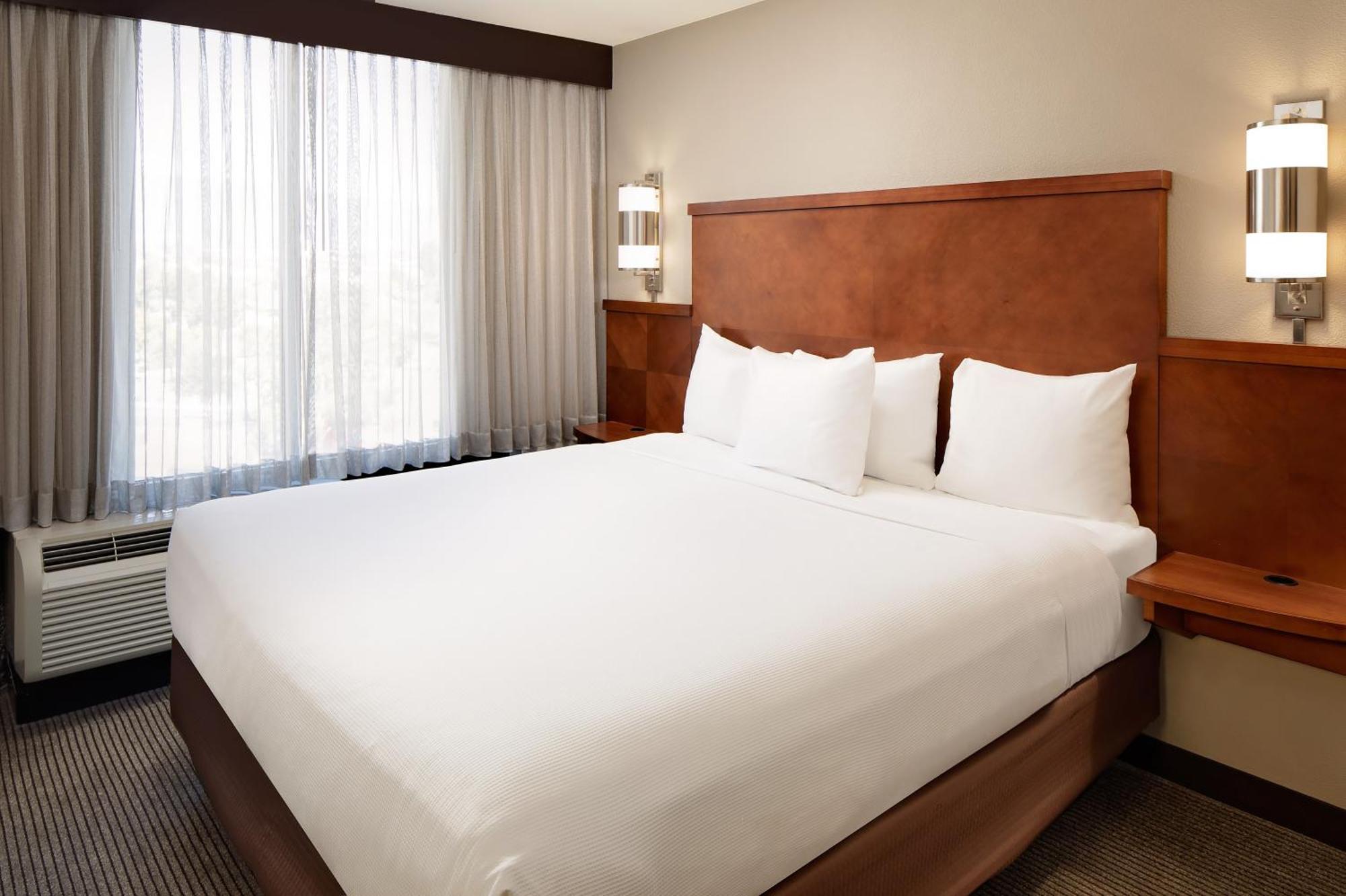 Hyatt Place Ontario/Rancho Cucamonga Phòng bức ảnh